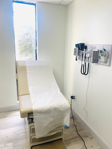 MediPlus Clinic private exam room